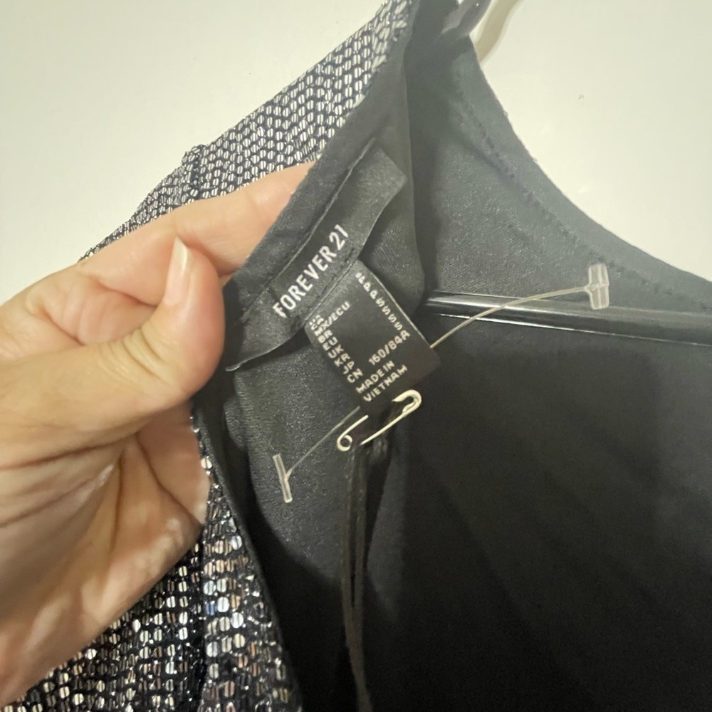 Forever 21 Shimmering Silver Sequin Dress - Picture 6 of 6